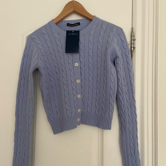 Brandy Melville Sweaters - brandy melville olsen sweater